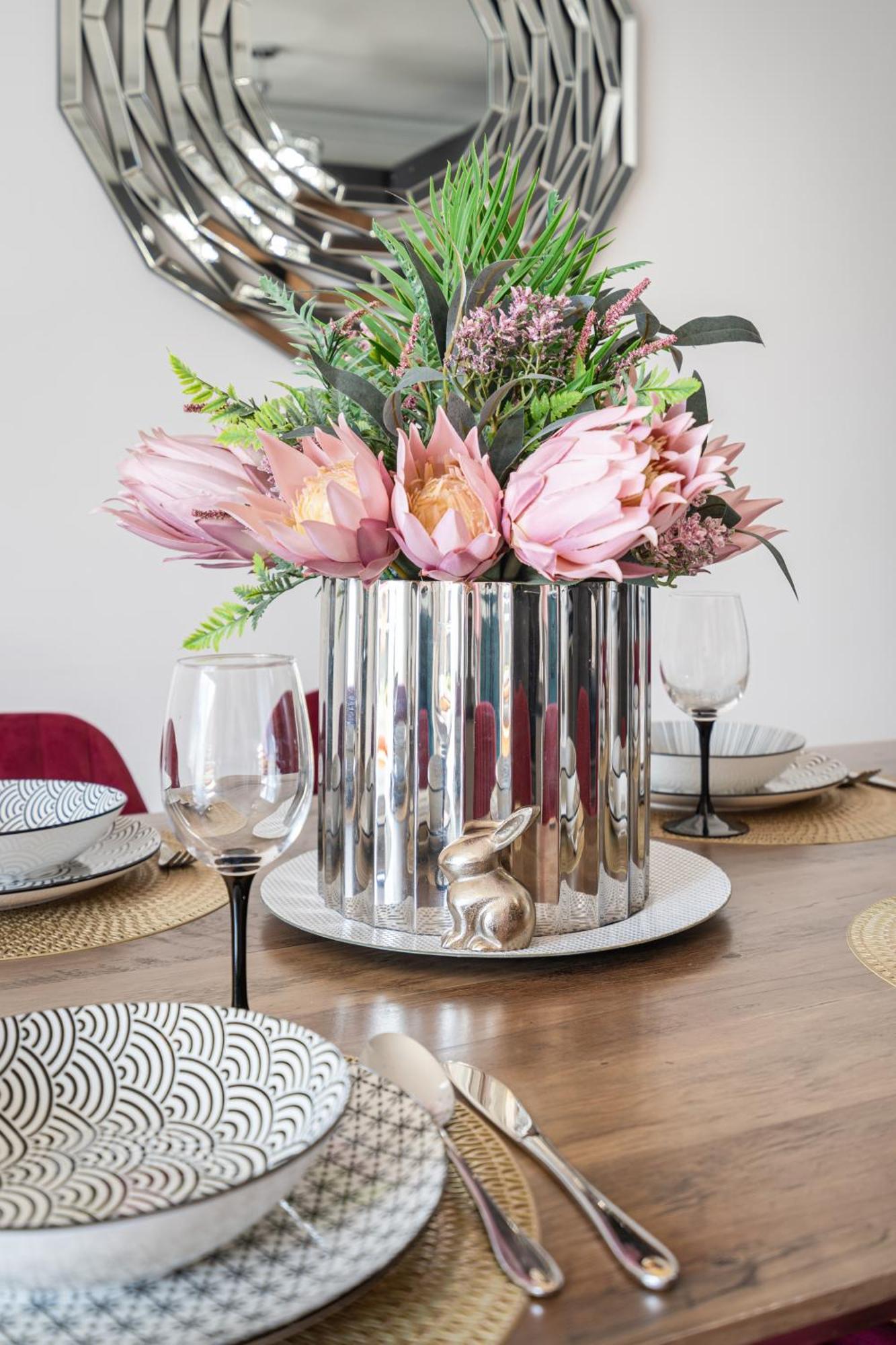 Penthouse Three Bedrooms, Three Balconies Apartment With Free Parking In Kiraly Street Boedapest Buitenkant foto